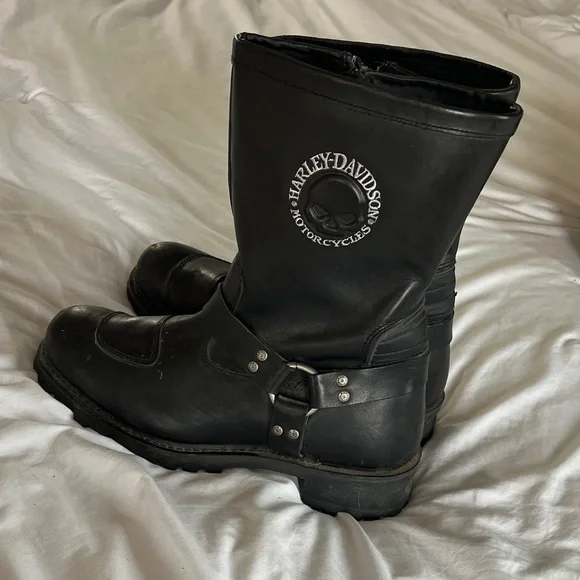 Harley-Davidson Men's Black Leather Riding Boots - Picture 2 of 6